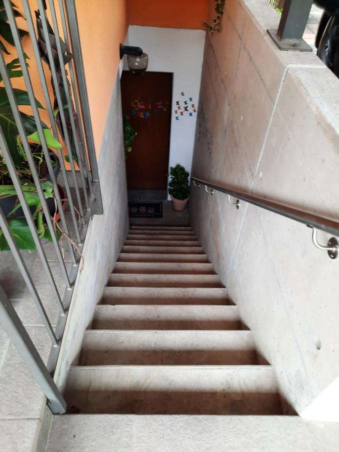#10Ilnumeroperfetto, Independent Entrance, Private Parking & Garten Morbio Inferiore Bagian luar foto